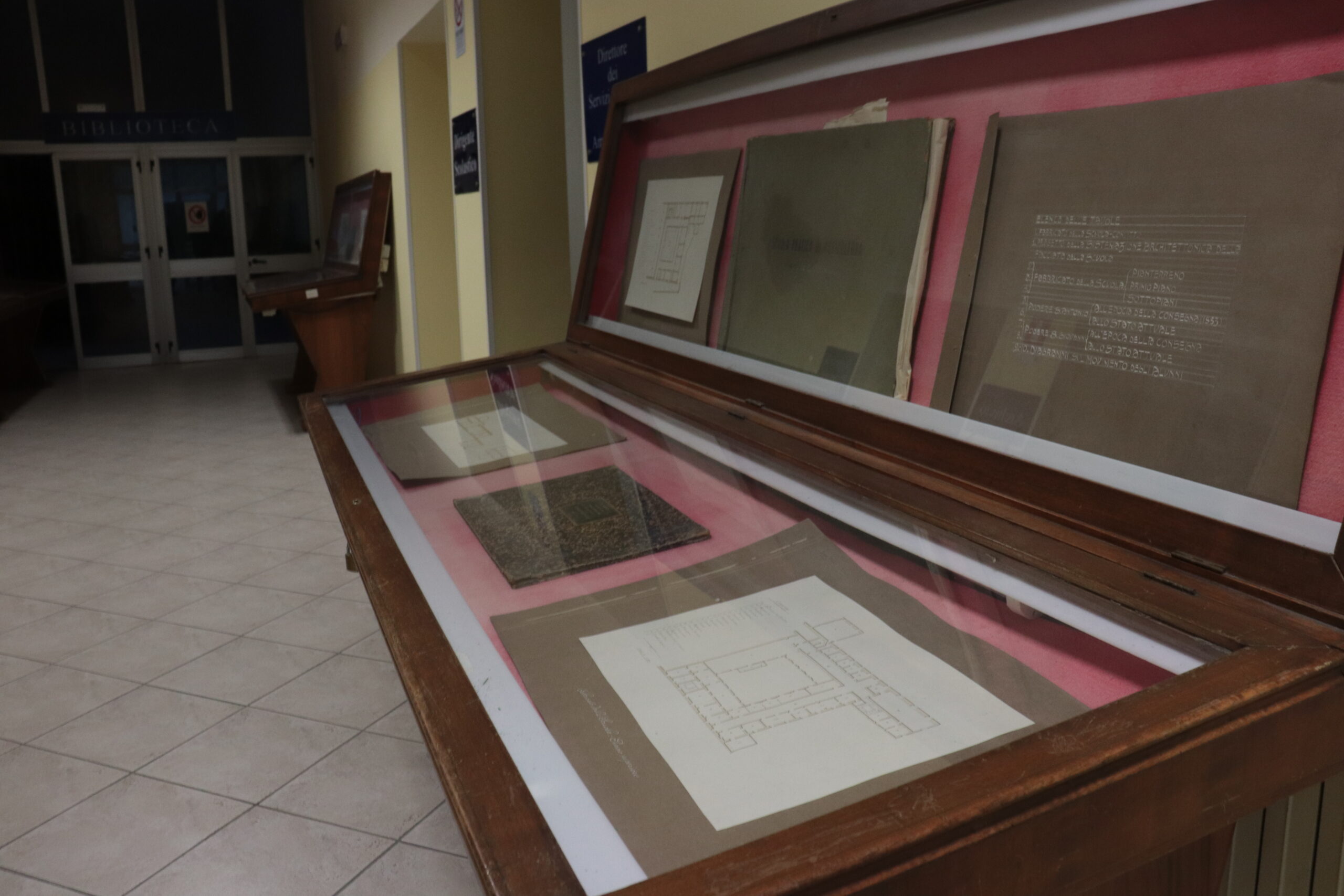 Biblioteca Esterna