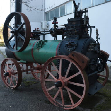 Locomobile