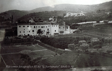 Facciata posteriore dell’edificio scolastico