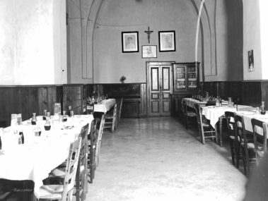 Il refettorio qualche anno dopo